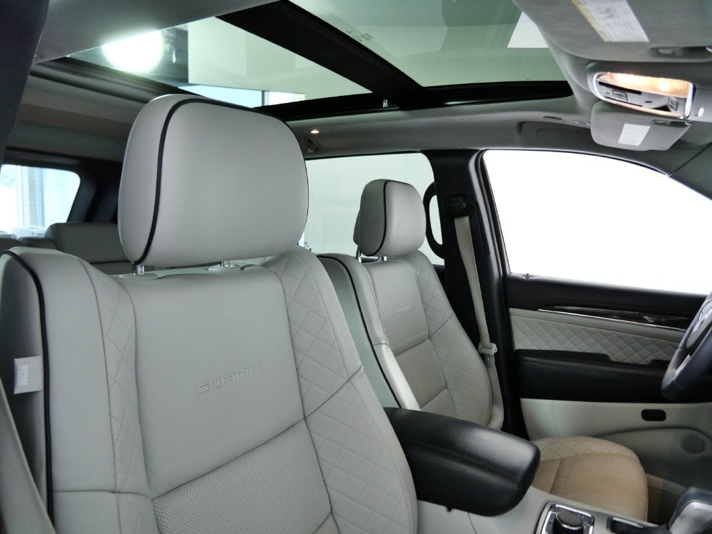 2017 Jeep Grand Cherokee Summit