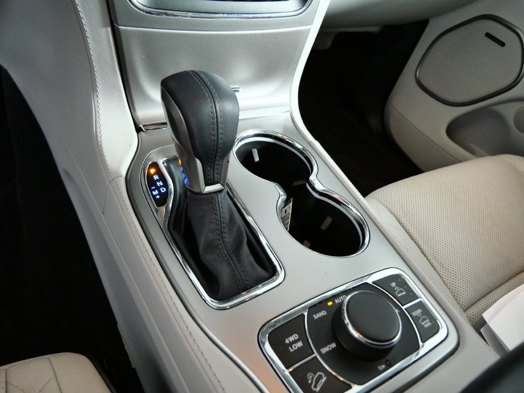 2017 Jeep Grand Cherokee Summit