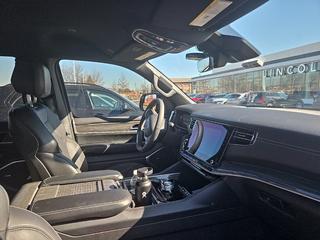 Used 2022 Jeep Wagoneer Series II with VIN 1C4SJVBT4NS157939 for sale in Apple Valley, Minnesota