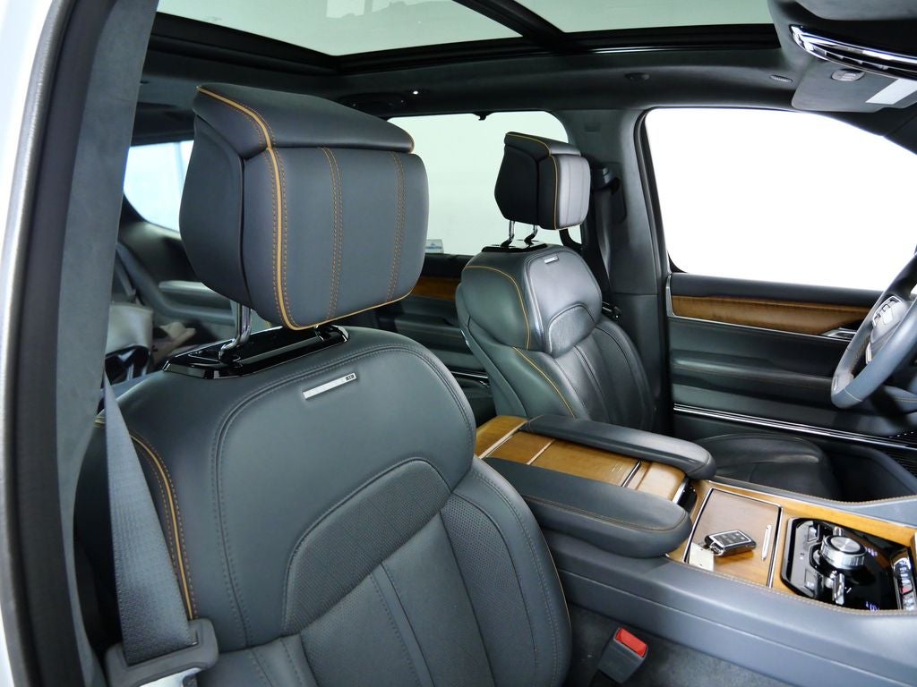 2022 Jeep Grand Wagoneer Series II