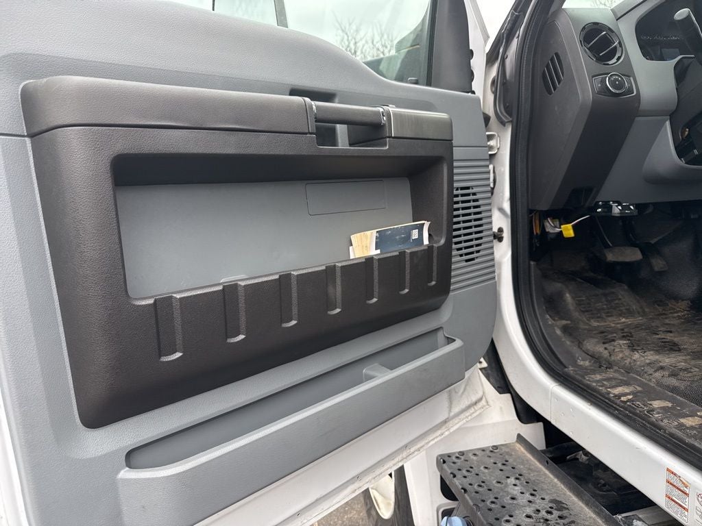 2022 Ford F-650SD Base XL