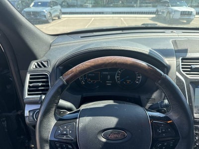 2017 Ford Explorer Platinum