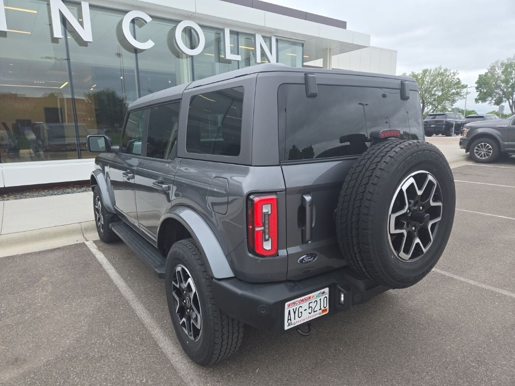2024 Ford Bronco Outer Banks