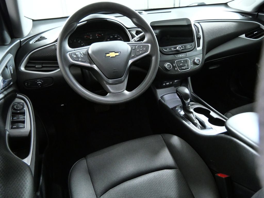 2022 Chevrolet Malibu LS 1LS