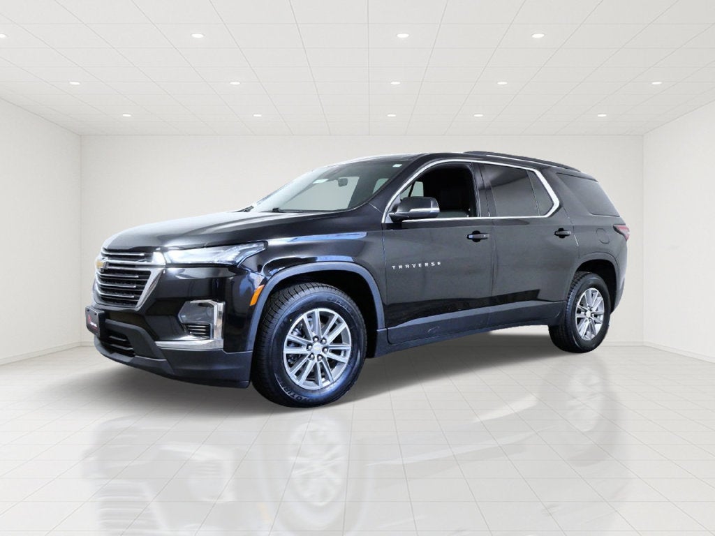 Used 2023 Chevrolet Traverse 3LT with VIN 1GNEVHKW6PJ338182 for sale in Apple Valley, Minnesota