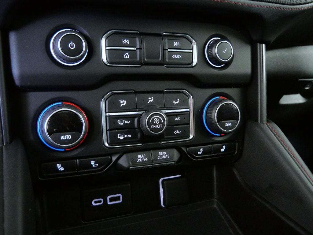 2021 Chevrolet Suburban RST