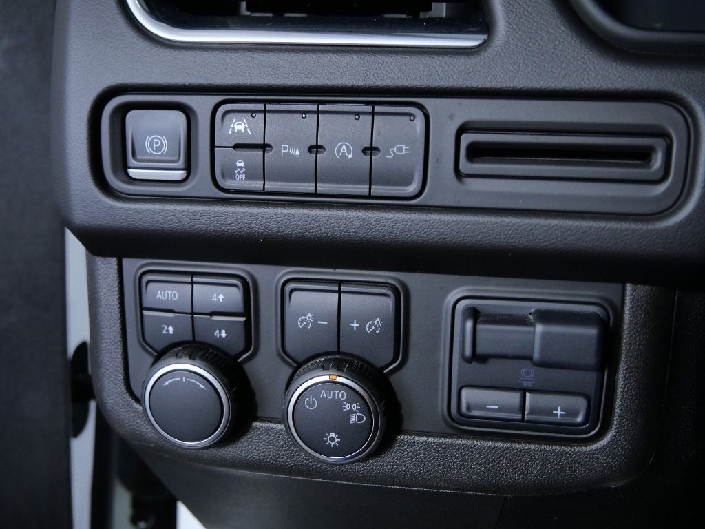 2021 Chevrolet Suburban RST