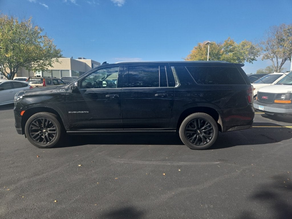 2023 Chevrolet Suburban High Country