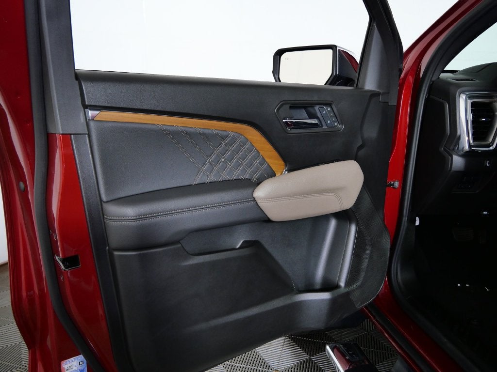 2025 GMC Canyon Denali