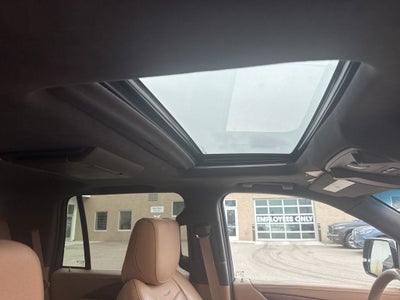 2017 Cadillac Escalade Platinum Edition