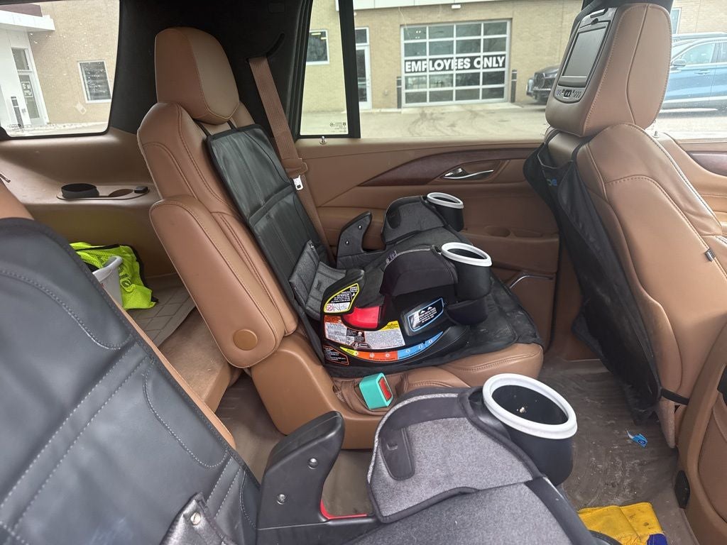 2017 Cadillac Escalade Platinum Edition