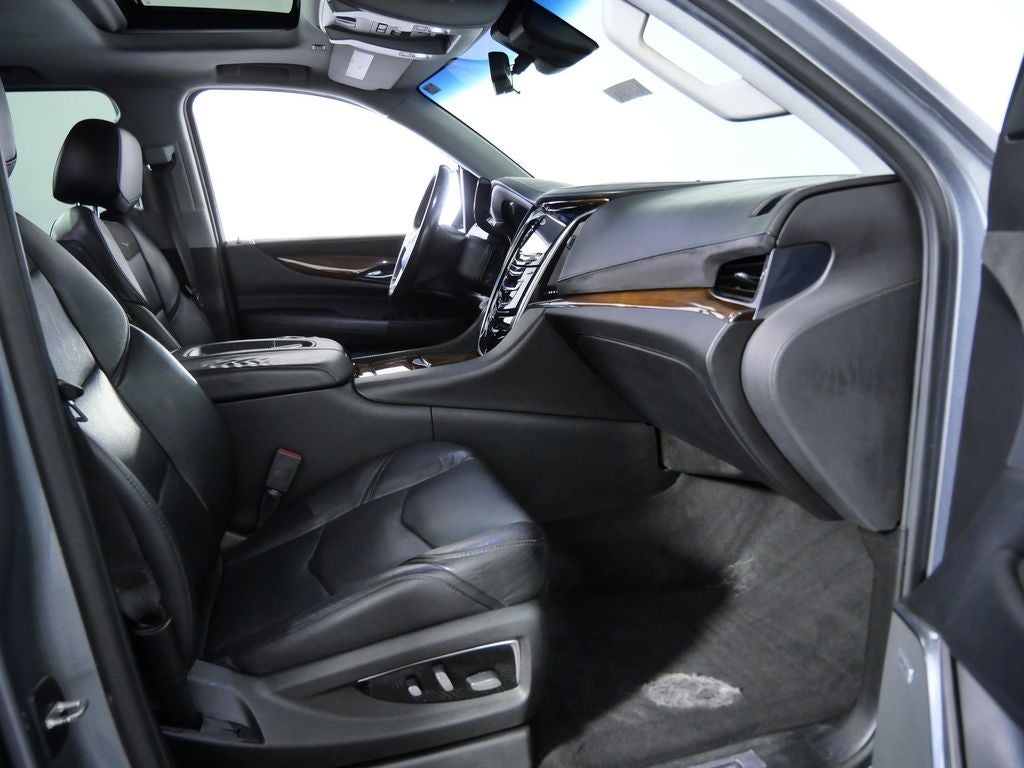 2018 Cadillac Escalade ESV Luxury