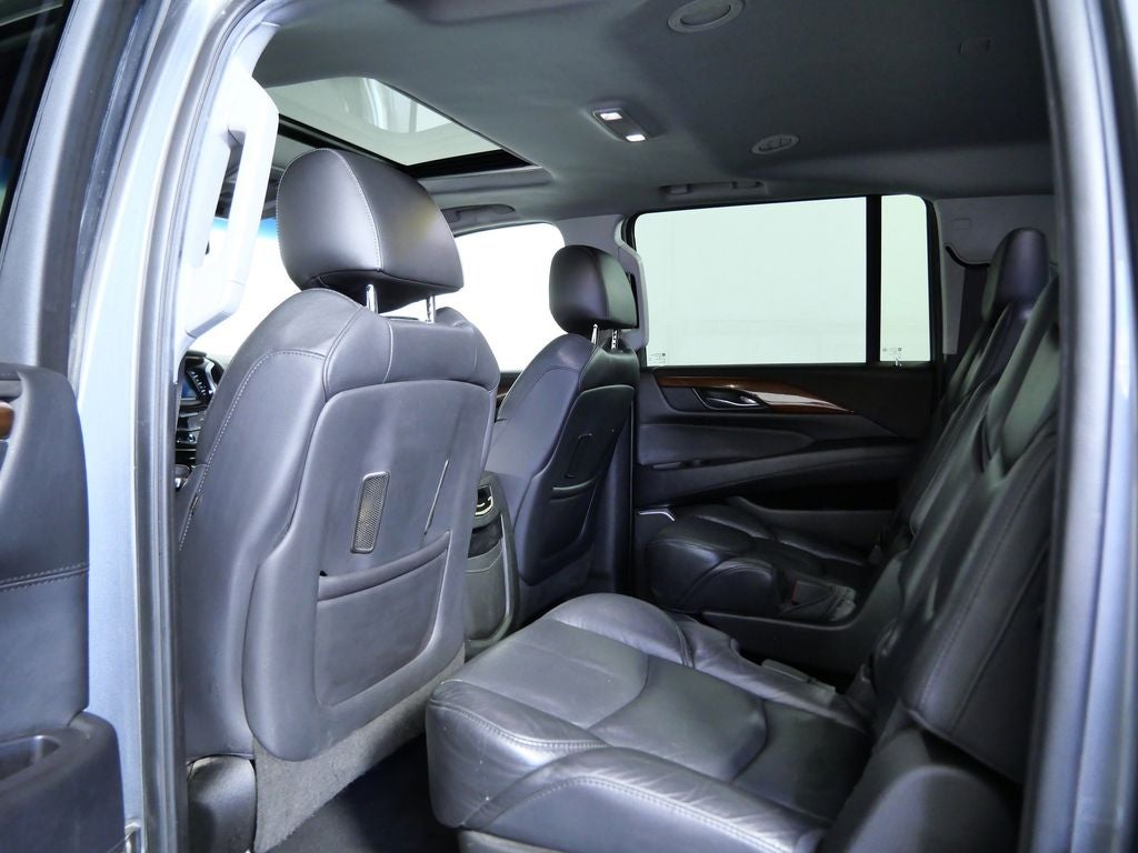 2018 Cadillac Escalade ESV Luxury