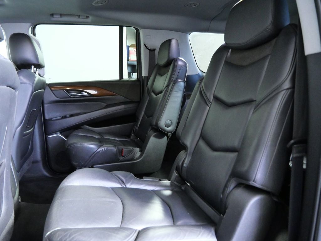 2018 Cadillac Escalade ESV Luxury