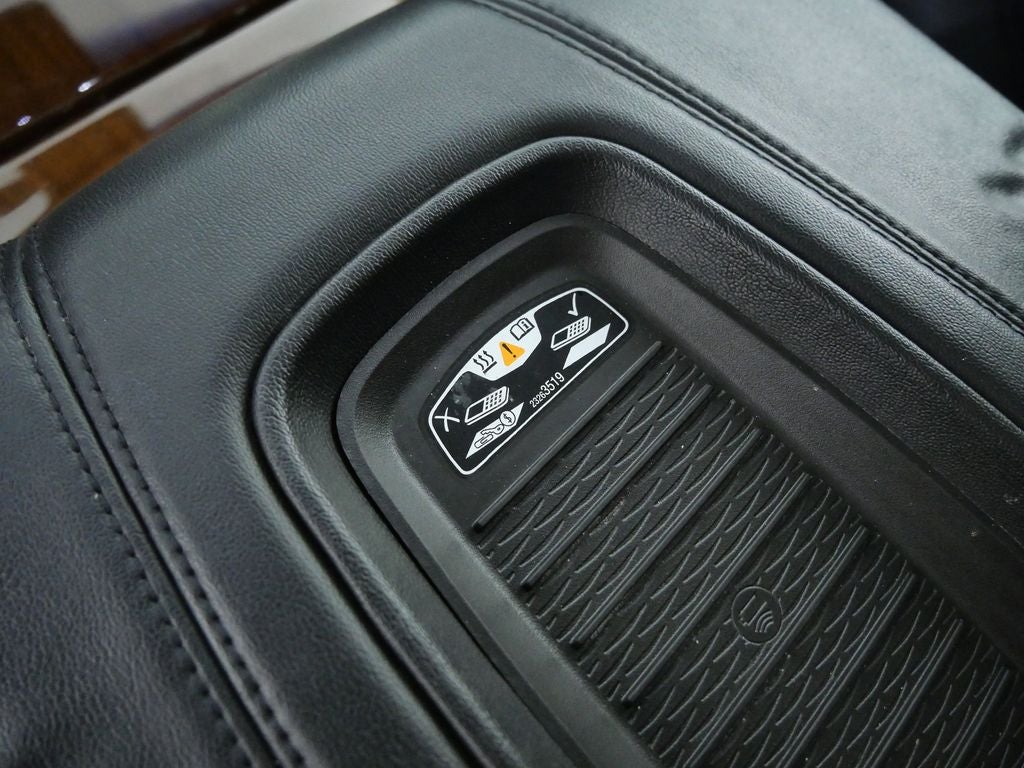 2018 Cadillac Escalade ESV Luxury