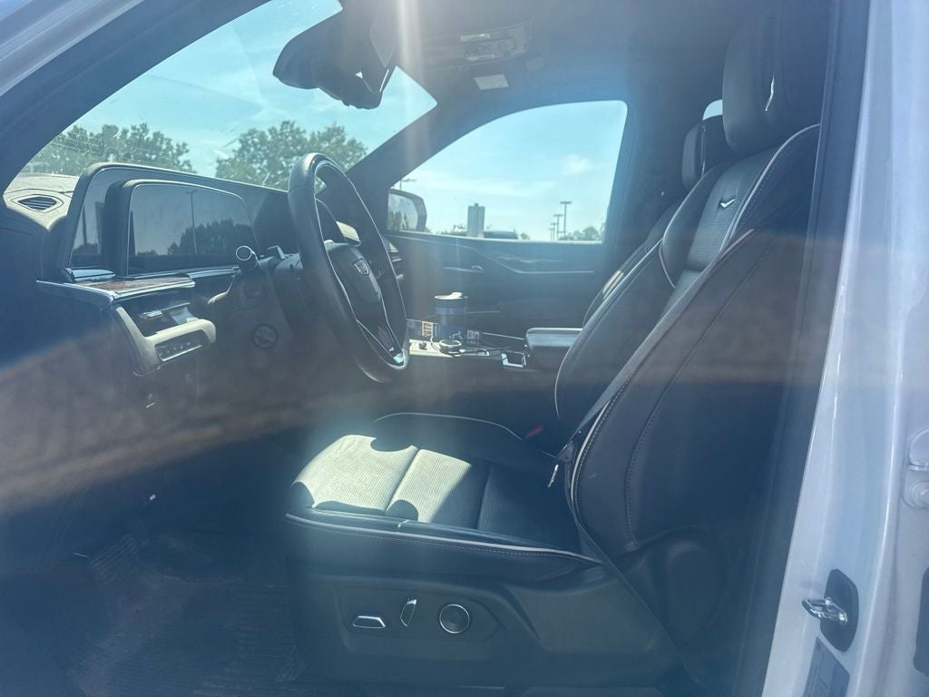 2024 Cadillac Escalade ESV Premium