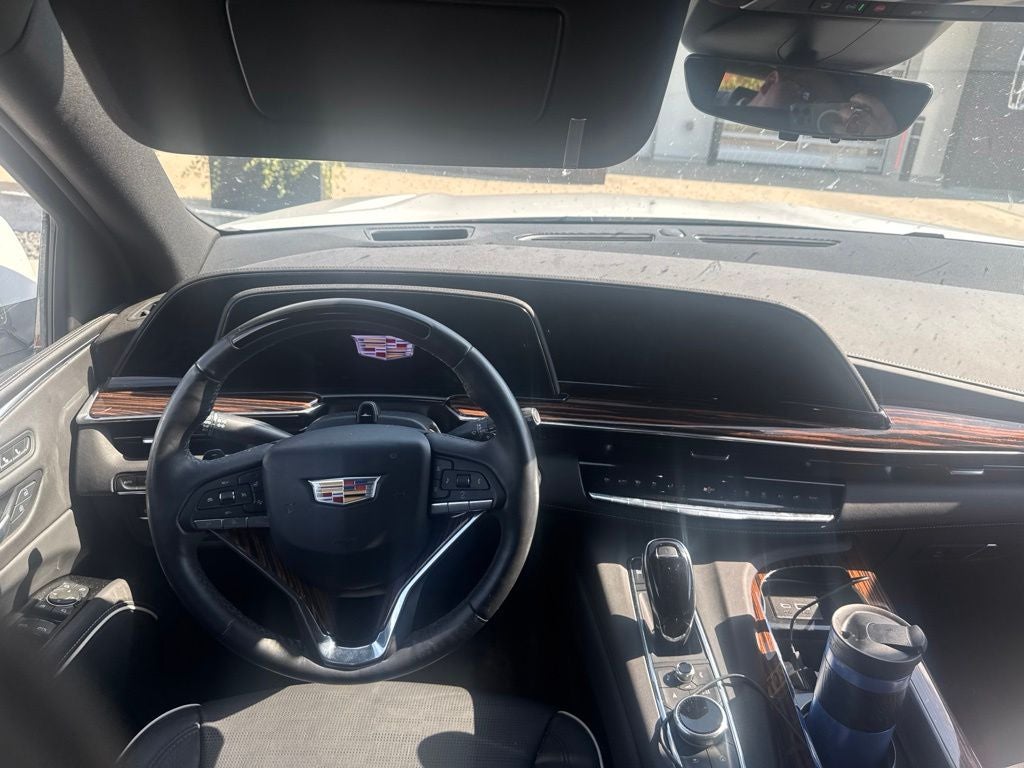 2024 Cadillac Escalade ESV Premium