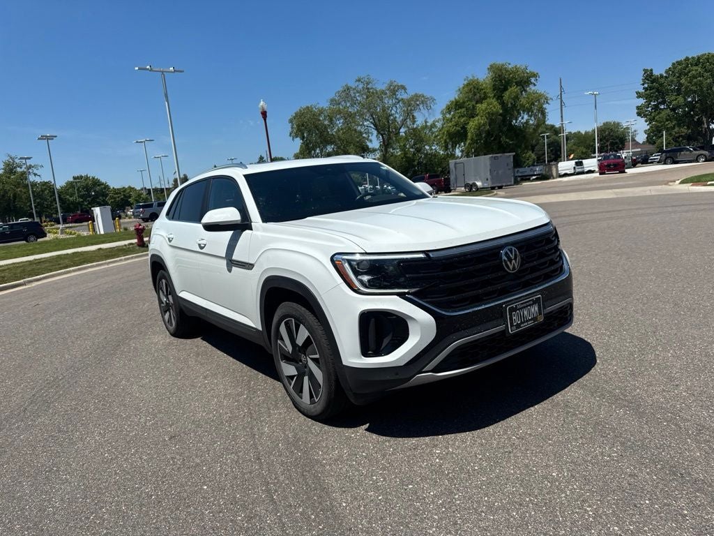 2025 Volkswagen Atlas Cross Sport 2.0T SE w/Technology