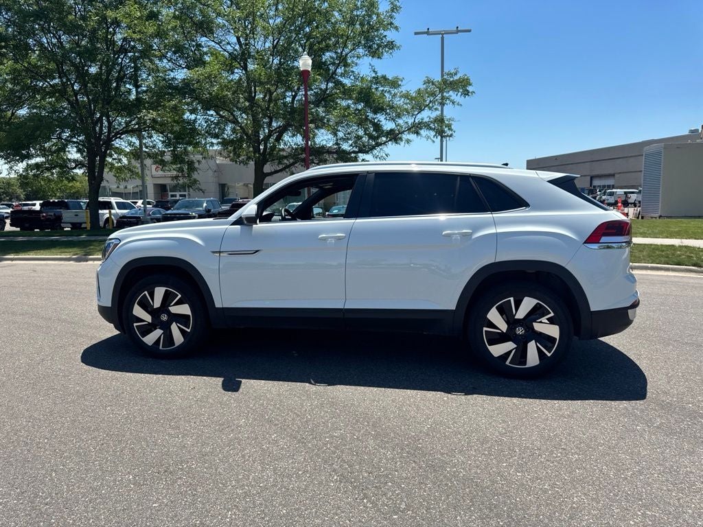 2025 Volkswagen Atlas Cross Sport 2.0T SE w/Technology