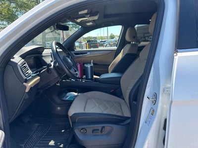 2025 Volkswagen Atlas Cross Sport 2.0T SE w/Technology