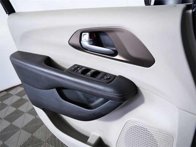 2018 Chrysler Pacifica Touring