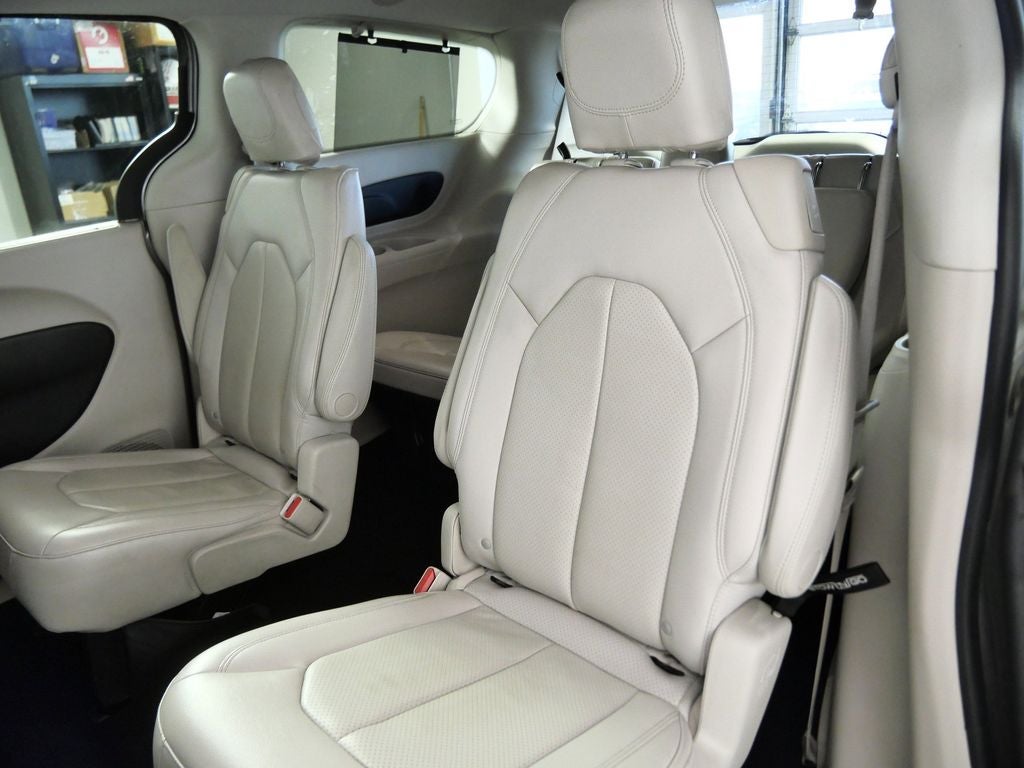 2017 Chrysler Pacifica Touring L Plus
