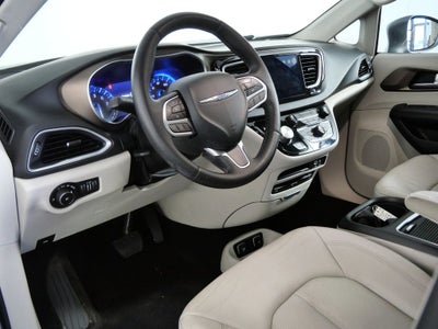 2017 Chrysler Pacifica Touring L Plus