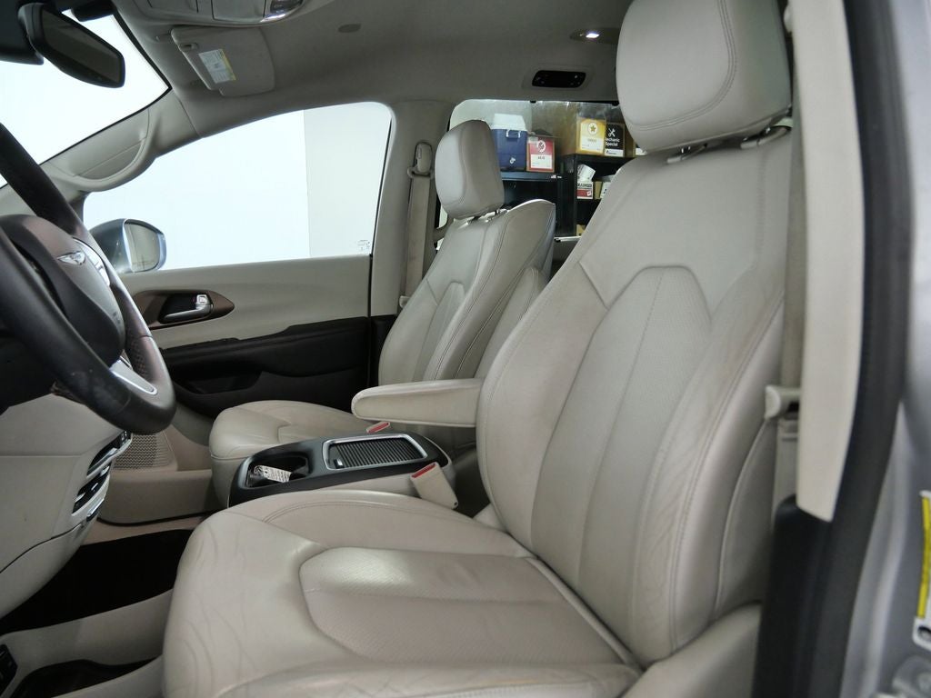 2017 Chrysler Pacifica Touring L Plus