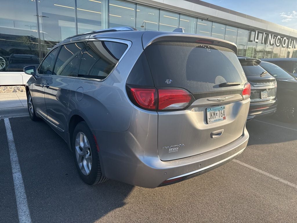 2017 Chrysler Pacifica Touring L Plus
