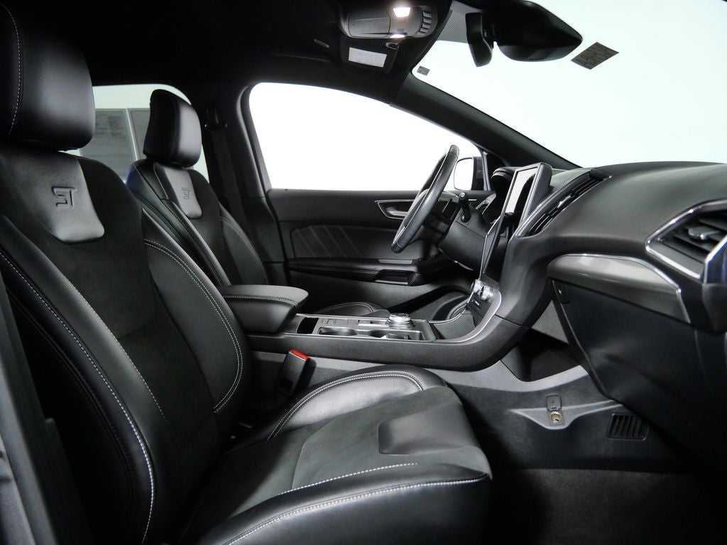 2022 Ford Edge ST