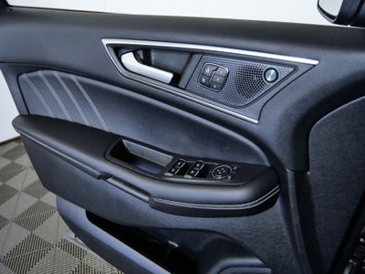 2022 Ford Edge ST