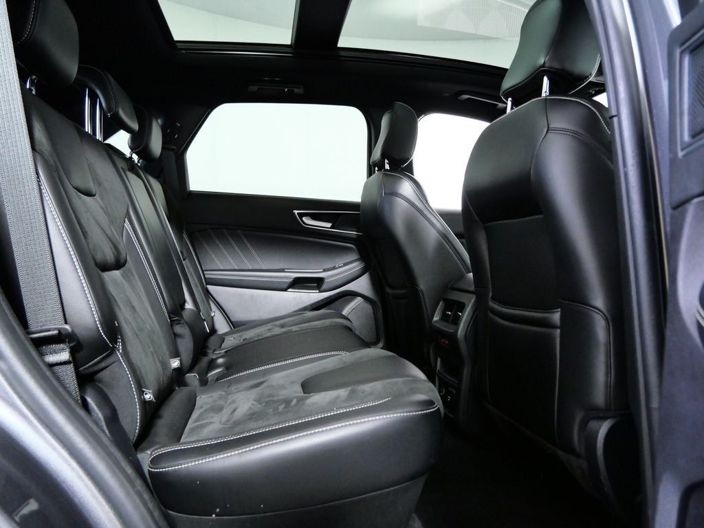 2021 Ford Edge ST
