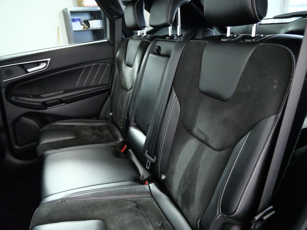 2021 Ford Edge ST
