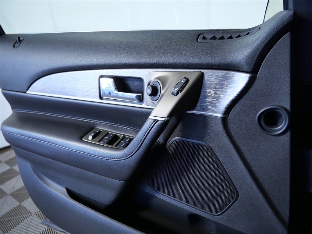 2013 Lincoln MKX Base