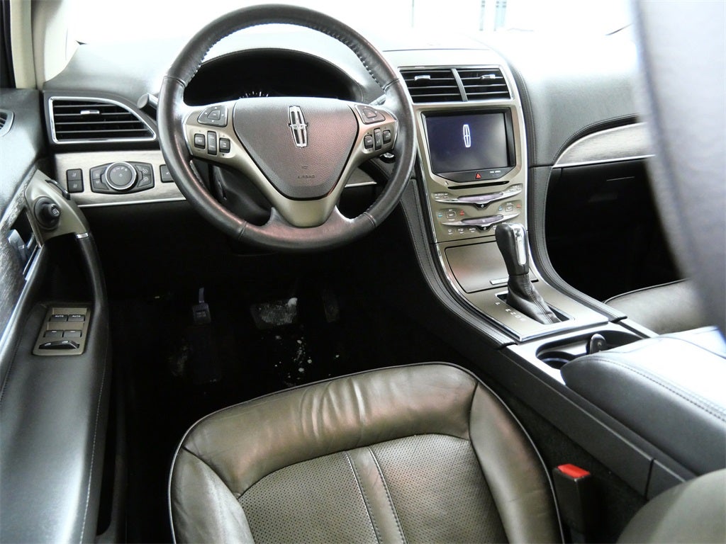 2013 Lincoln MKX Base