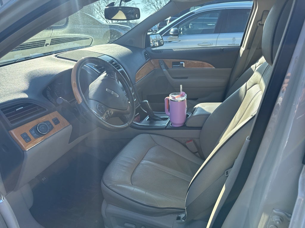 2015 Lincoln MKX Base