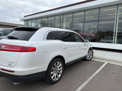2011 Lincoln MKT Base