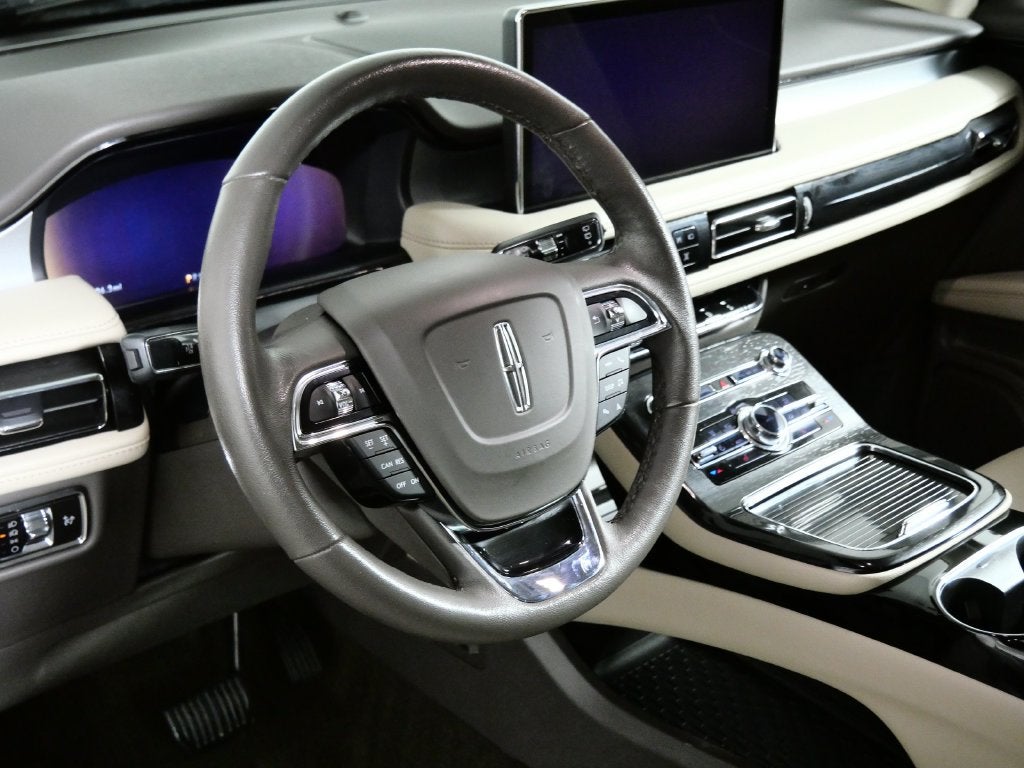 2023 Lincoln Nautilus Standard