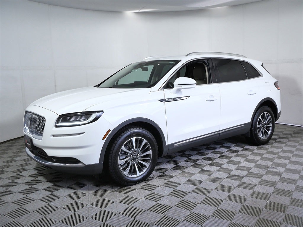 2023 Lincoln Nautilus Standard
