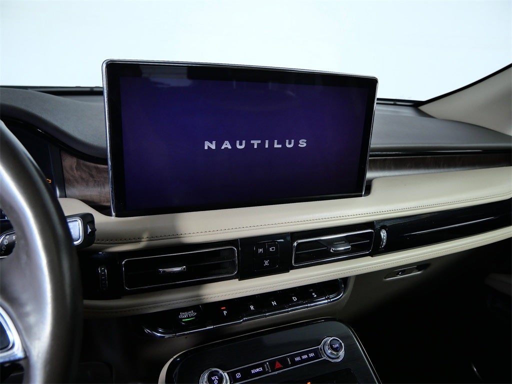 2021 Lincoln Nautilus Reserve
