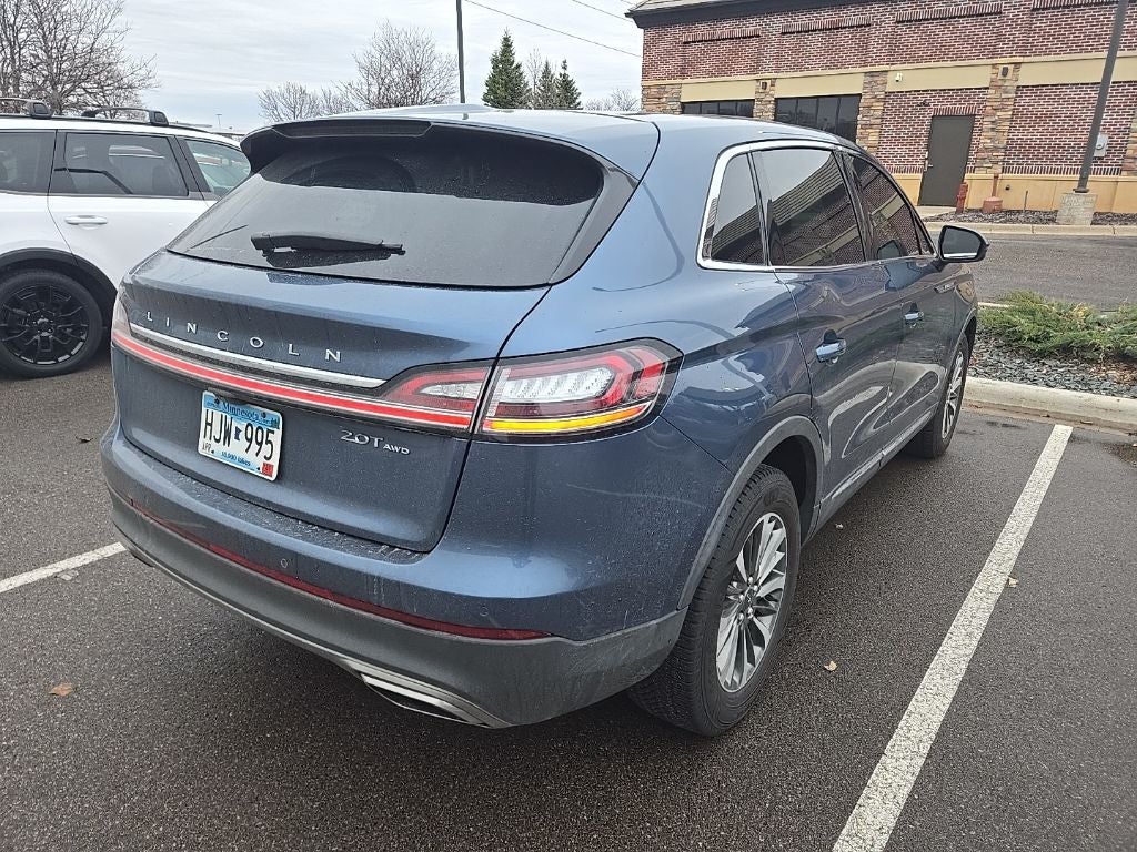 2019 Lincoln Nautilus Select