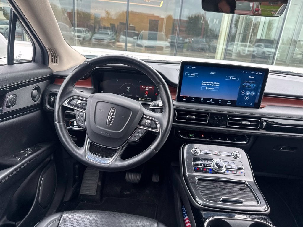 2022 Lincoln Nautilus Reserve
