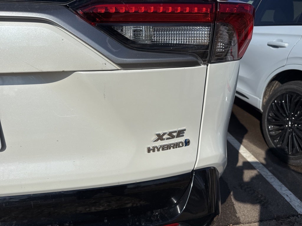 2019 Toyota RAV4 Hybrid XSE