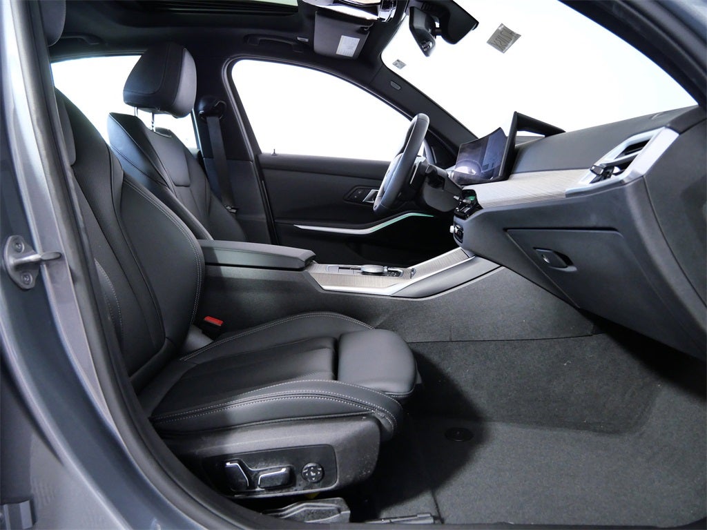 2025 BMW 3 Series 330i xDrive