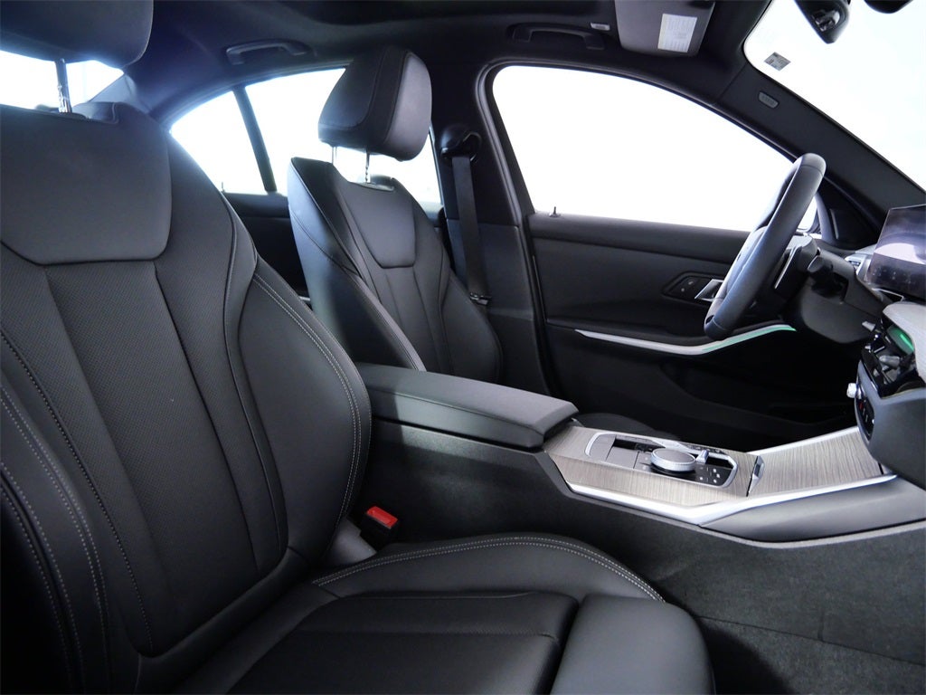 2025 BMW 3 Series 330i xDrive