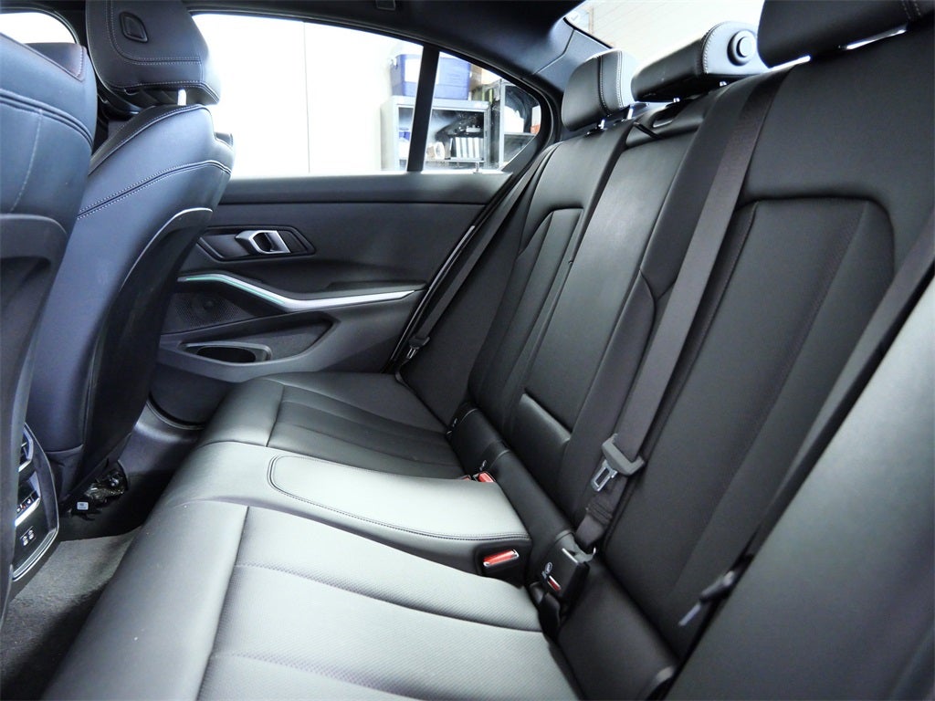 2025 BMW 3 Series 330i xDrive