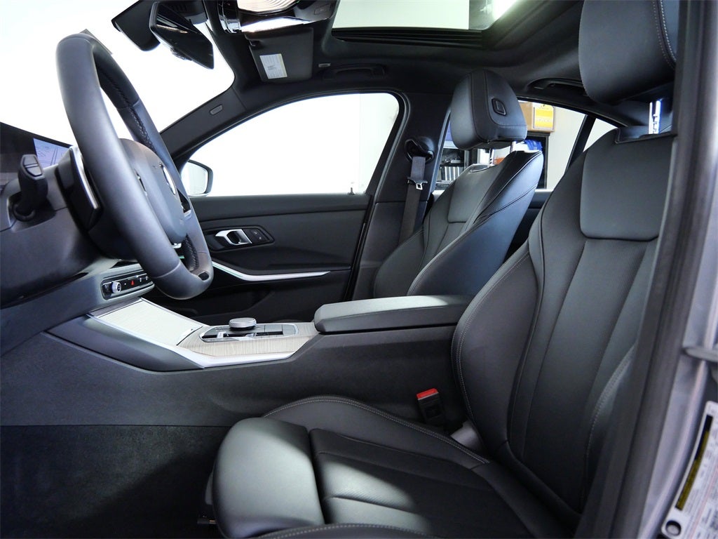 2025 BMW 3 Series 330i xDrive