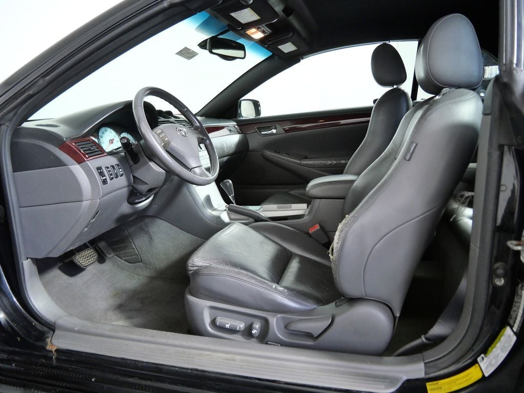 2004 Toyota Camry Solara SLE