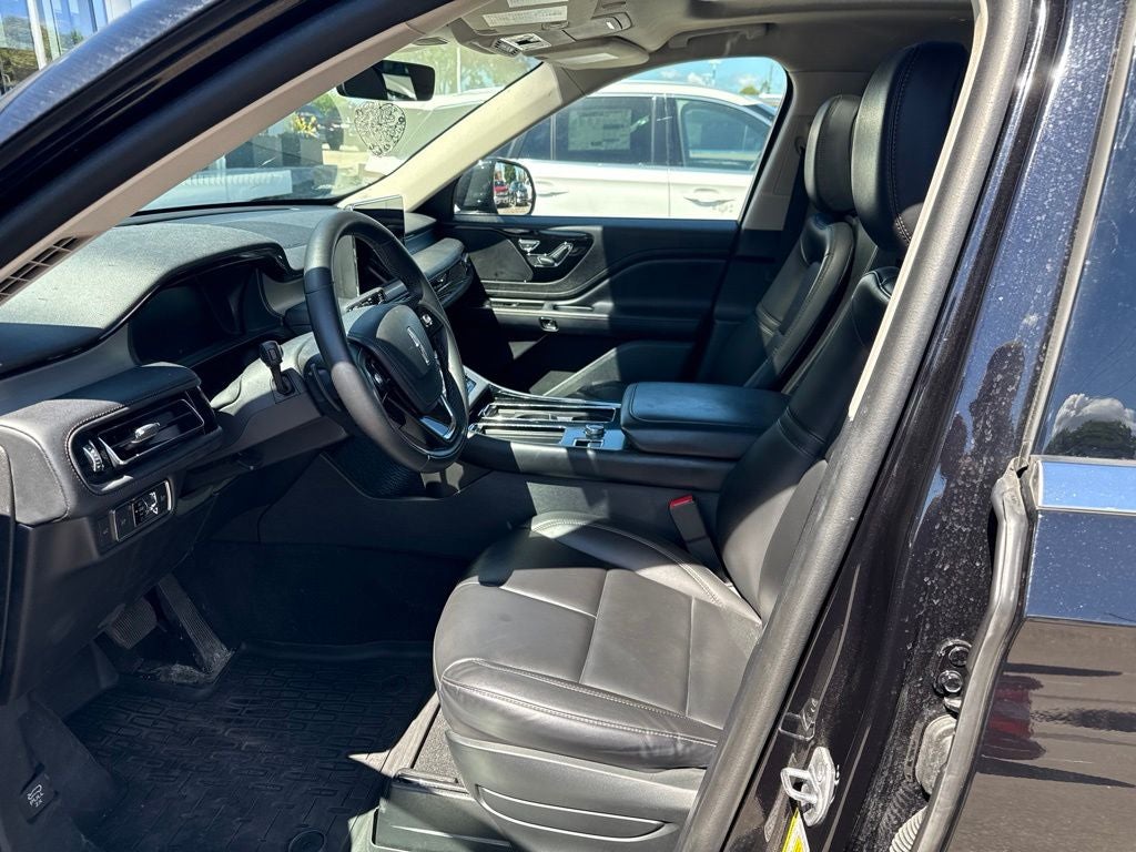 2022 Lincoln Aviator Standard