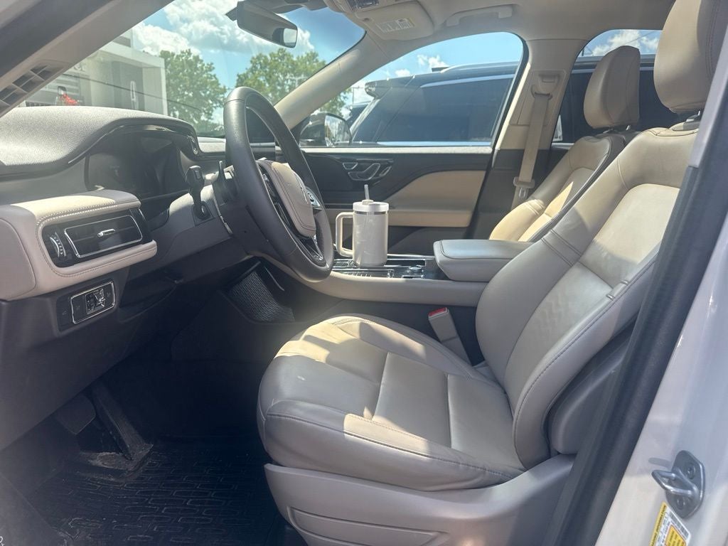 2022 Lincoln Aviator Standard